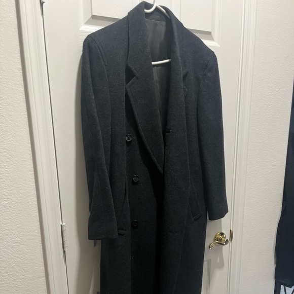 Men’s fully lined wool coat. - Picture 2 of 5